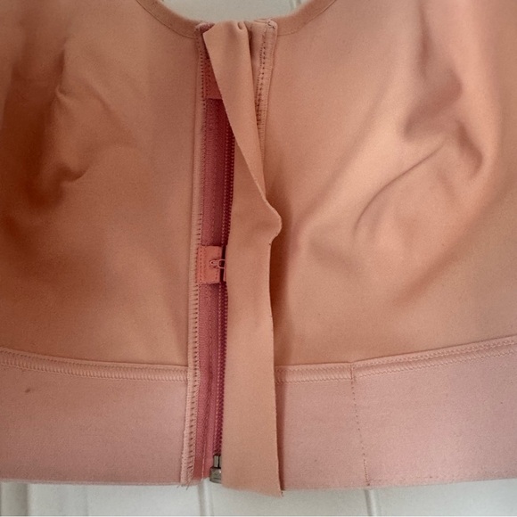 Shefit Flex Sports Bra Medium Impact Bra in Blush Size 4 Luxe - Picture 5 of 8